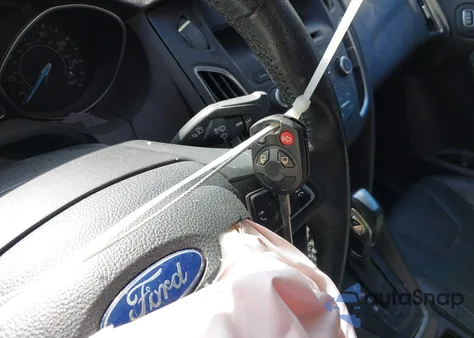 2016 Ford Focus Se z USA, uszkodzony, nr VIN 1FADP3F20GL383119